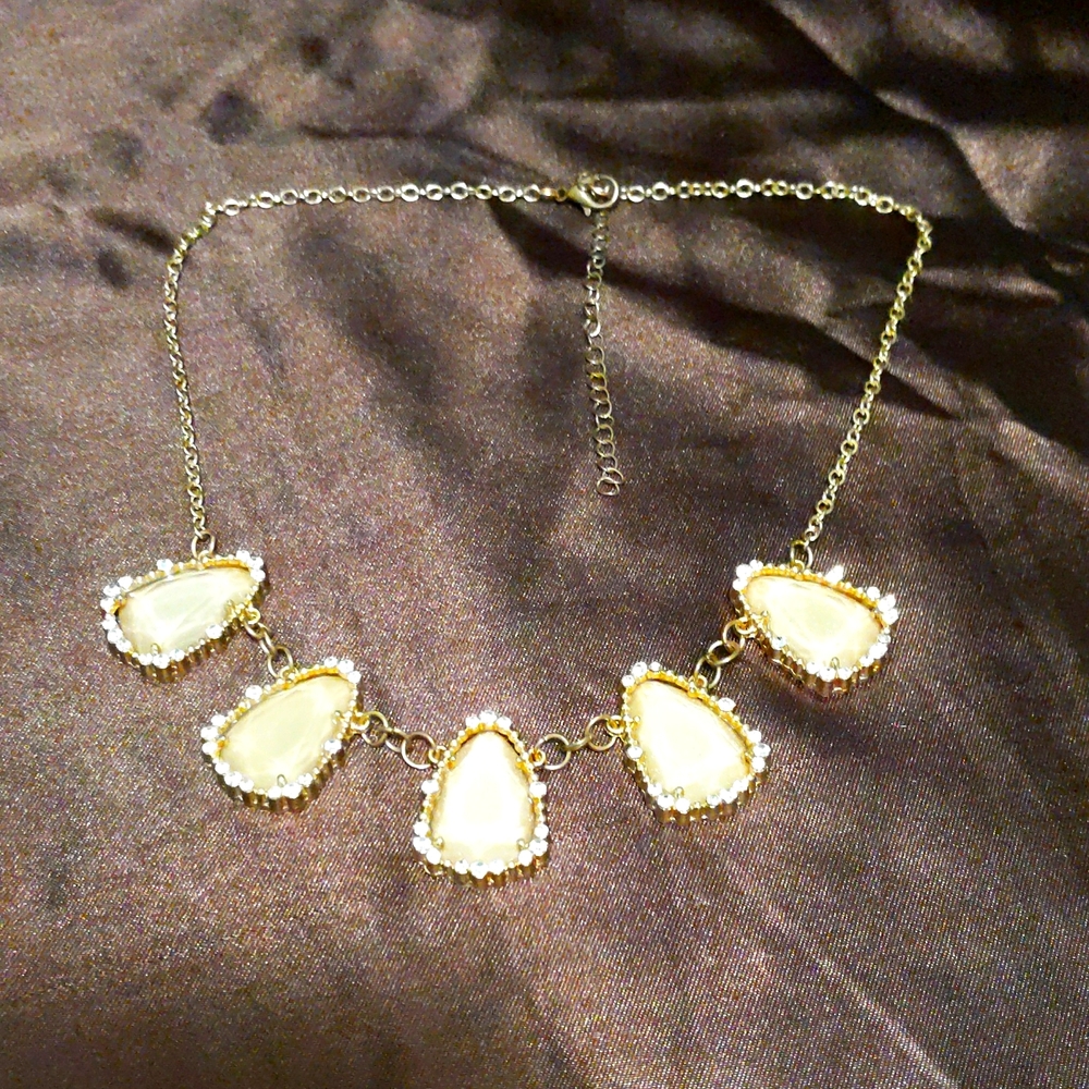 Adjustable necklace